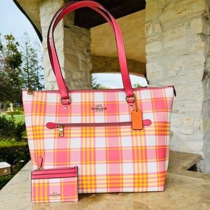Coach NWT Plaid Gallery tote handbag&wallet